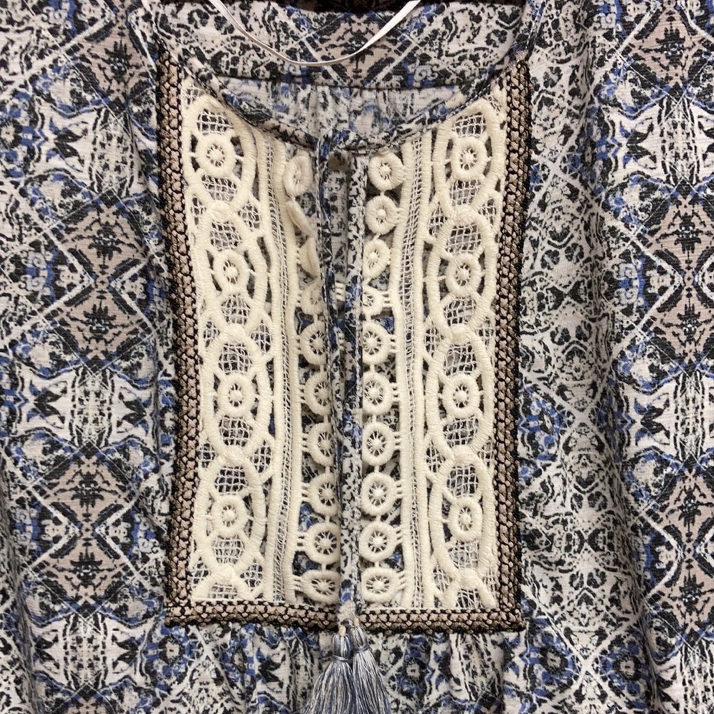 Roll Tab Sleeve Boho Blouse - Picture 3 of 6